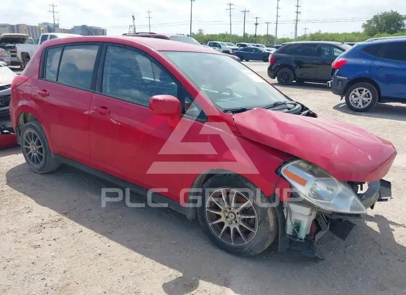 2010 Nissan VERSA фото