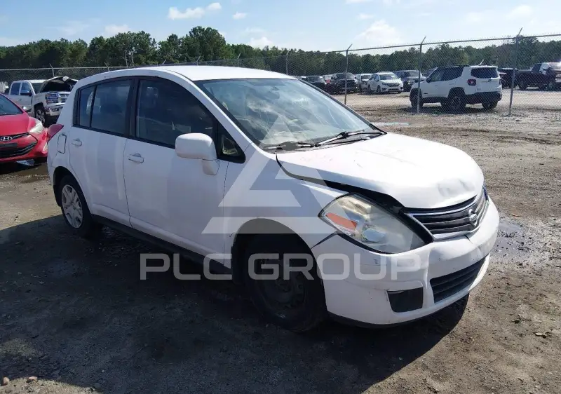2010 Nissan VERSA photo