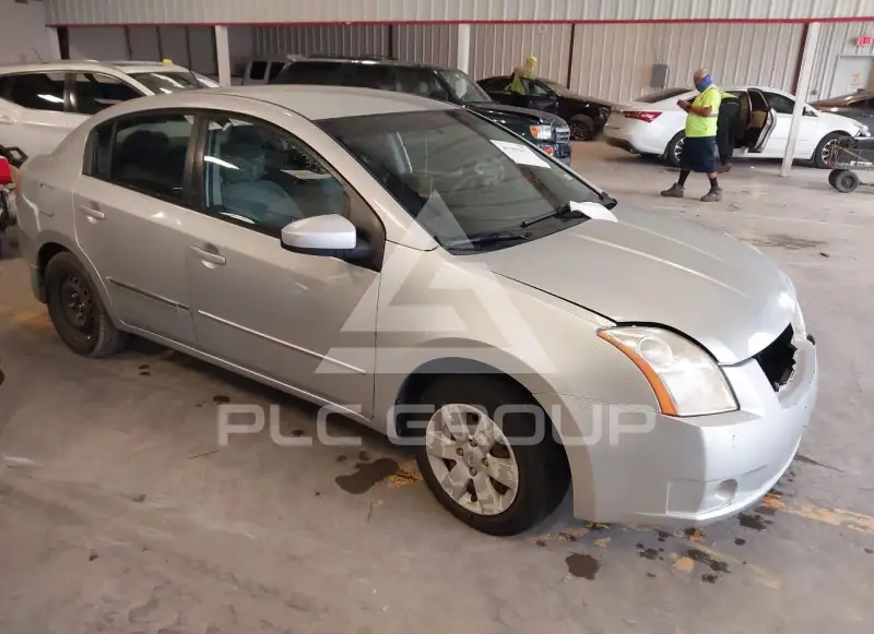 2010 Nissan SENTRA фото