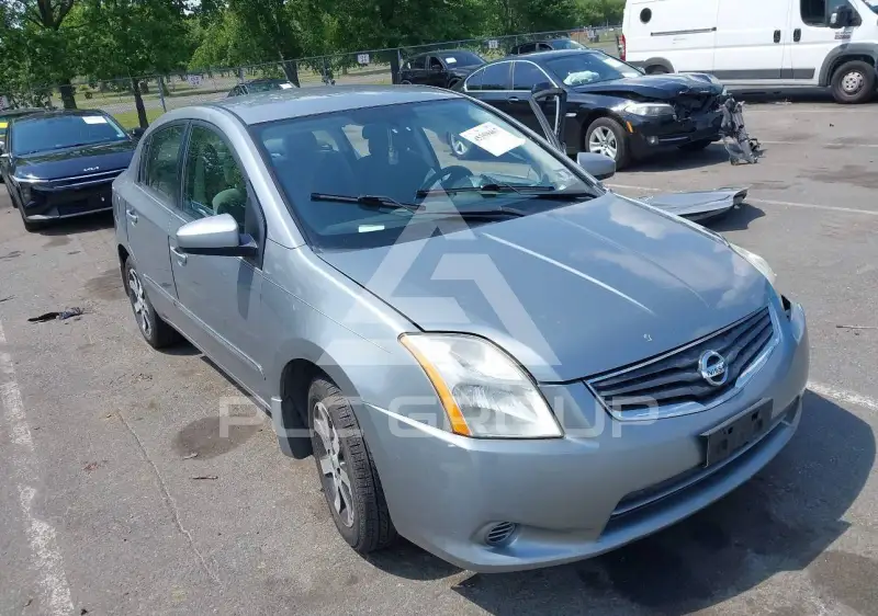 2010 Nissan SENTRA photo