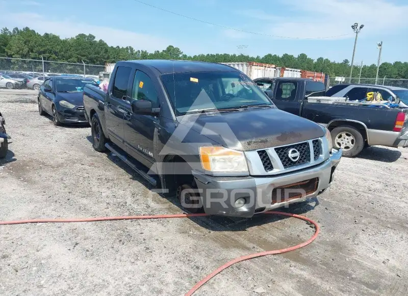 2010 Nissan TITAN photo