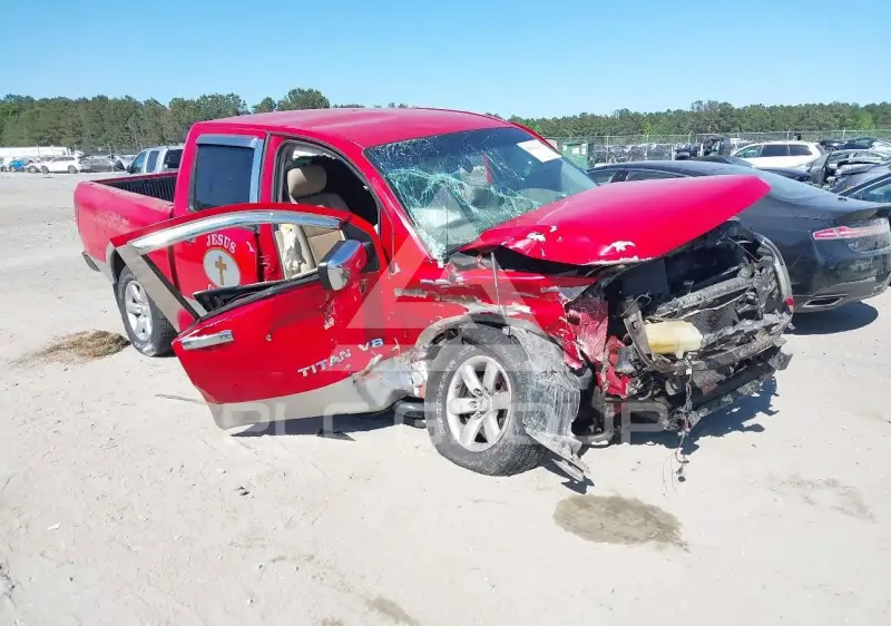 2010 Nissan TITAN фото