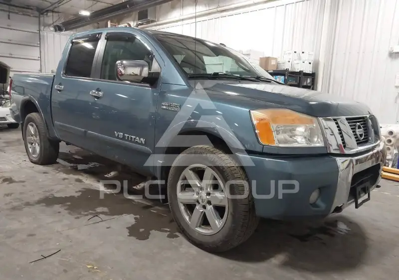 2010 Nissan TITAN фото