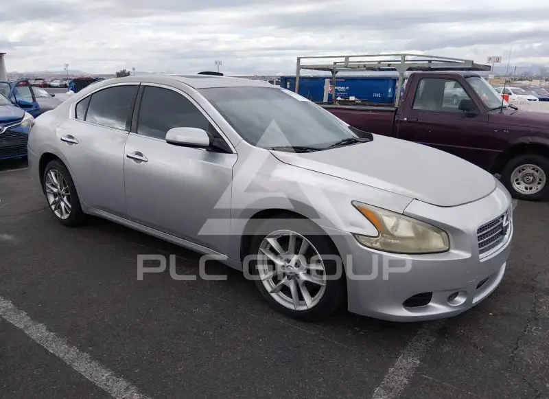 2010 Nissan MAXIMA фото