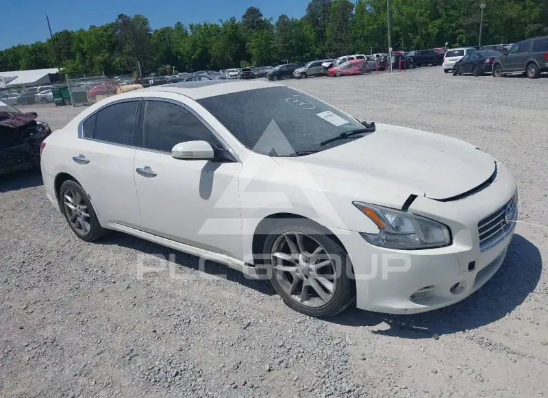 2010 Nissan MAXIMA фото
