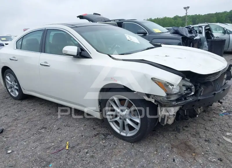 2010 Nissan MAXIMA фото