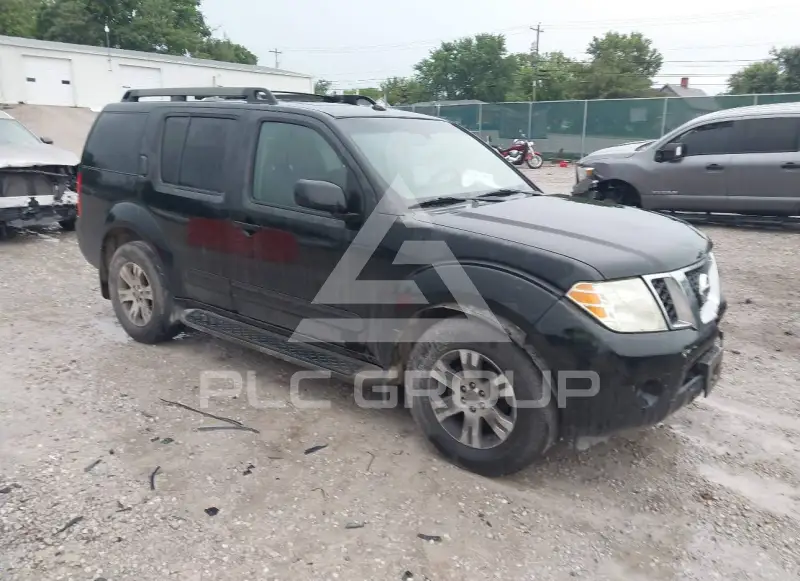 2010 Nissan PATHFINDER photo