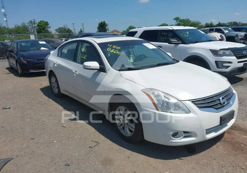 2010 Nissan ALTIMA фото