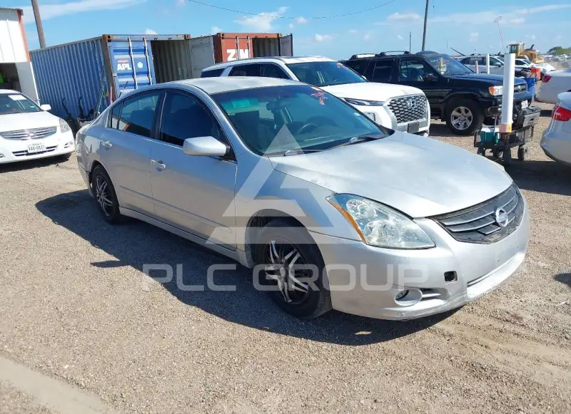 2010 Nissan ALTIMA фото