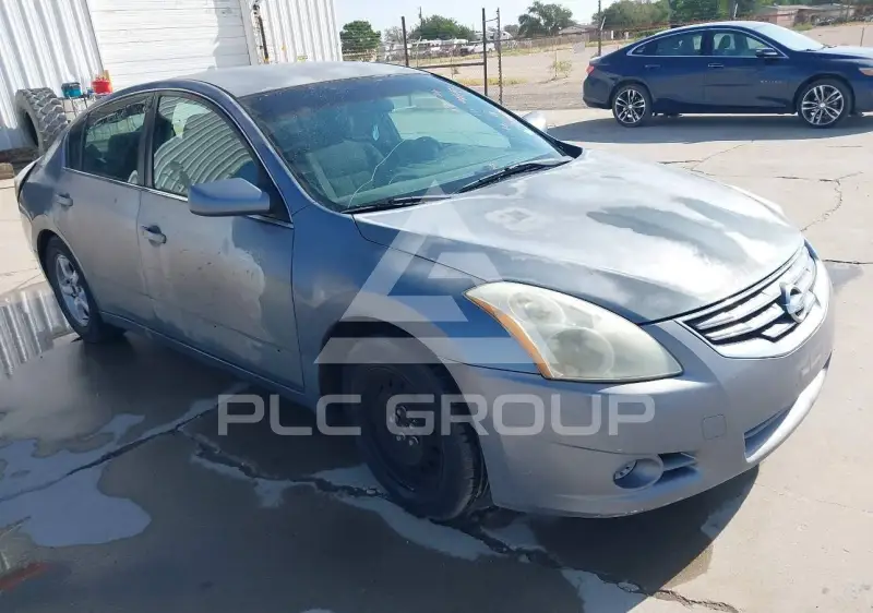 2010 Nissan ALTIMA фото