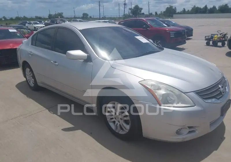 2010 Nissan ALTIMA photo