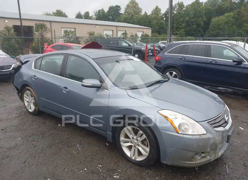 2010 Nissan ALTIMA фото
