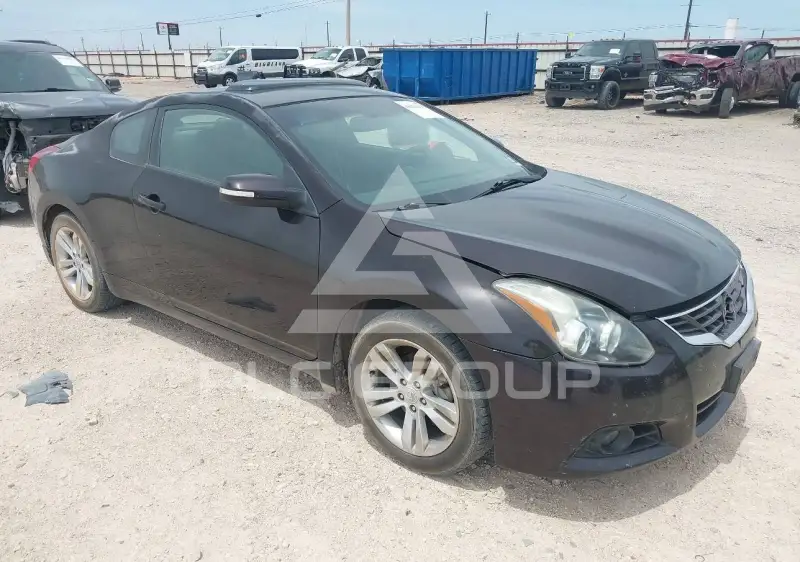 2010 Nissan ALTIMA фото