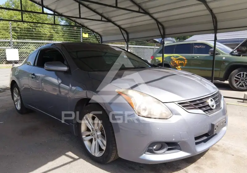 2010 Nissan ALTIMA photo