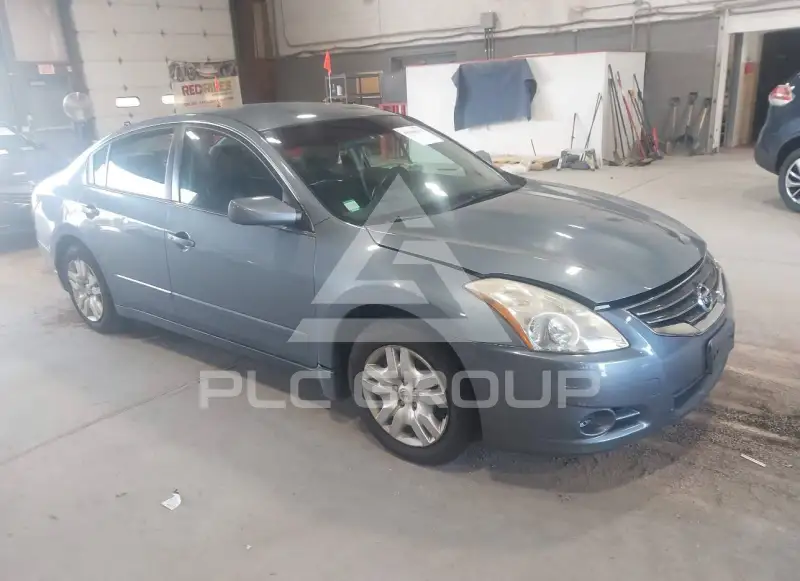 2010 Nissan ALTIMA фото