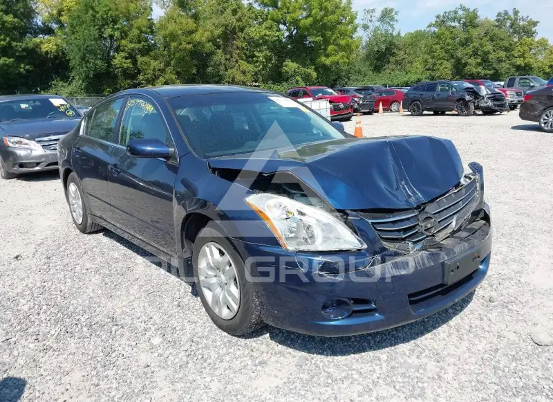 2010 Nissan ALTIMA фото