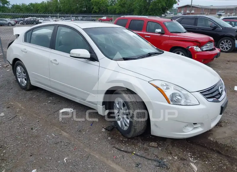 2010 Nissan ALTIMA фото