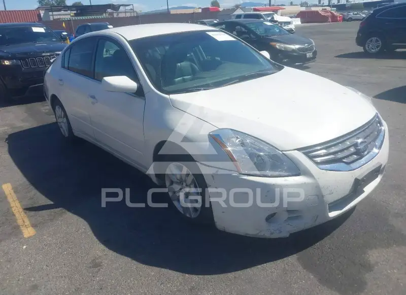 2010 Nissan ALTIMA фото