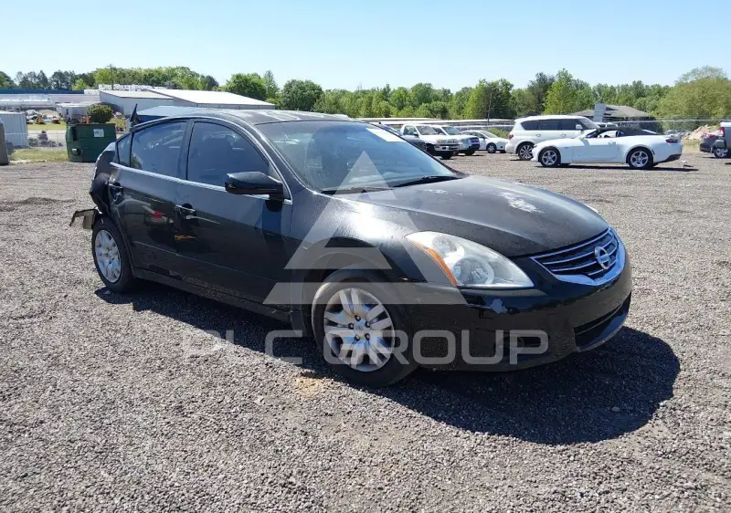 2010 Nissan ALTIMA фото