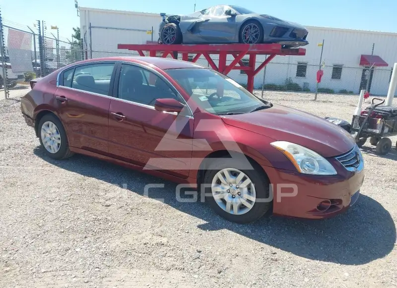 2010 Nissan ALTIMA фото