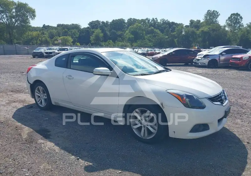 2010 Nissan ALTIMA фото