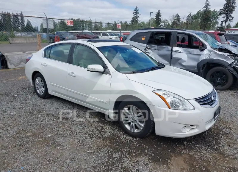 2010 Nissan ALTIMA фото