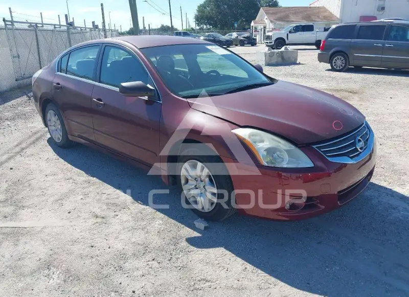 2010 Nissan ALTIMA фото