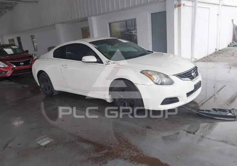 2010 Nissan ALTIMA фото