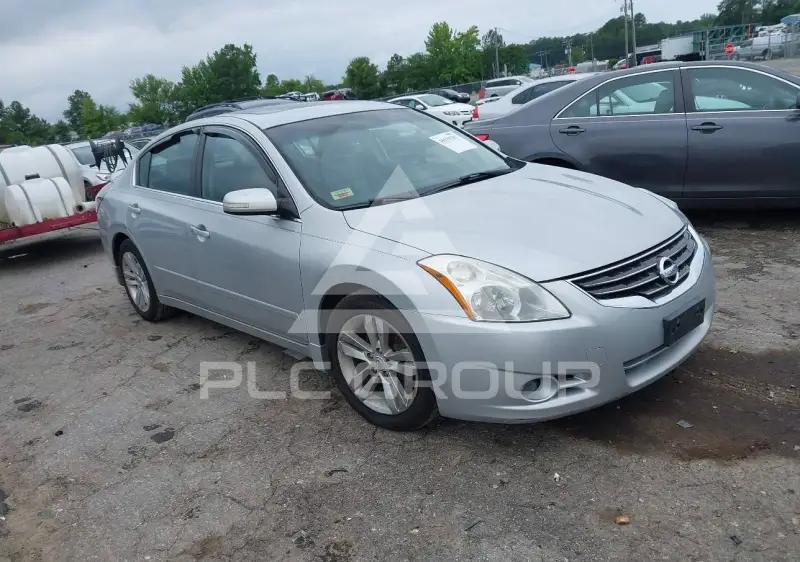 2010 Nissan ALTIMA photo