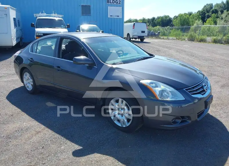 2010 Nissan ALTIMA фото
