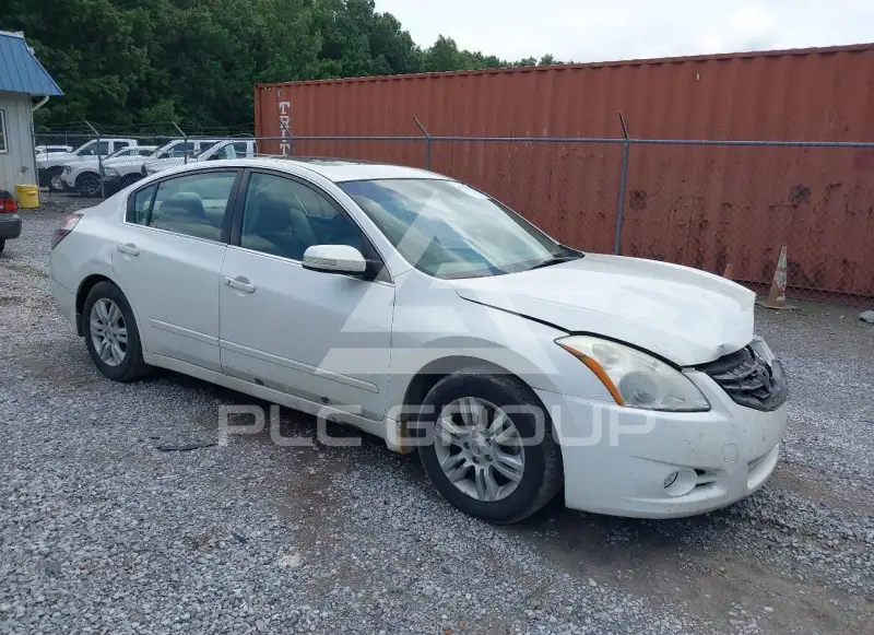 2010 Nissan ALTIMA фото