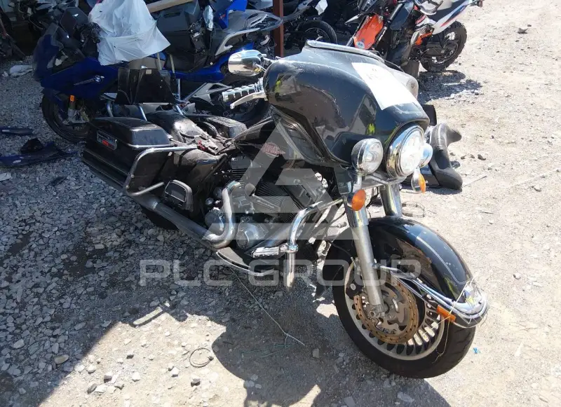 2010 Harley-Davidson FLHTC фото