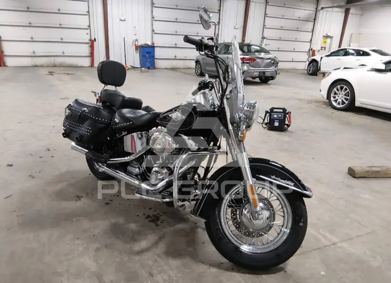 2010 Harley-Davidson FLSTC photo