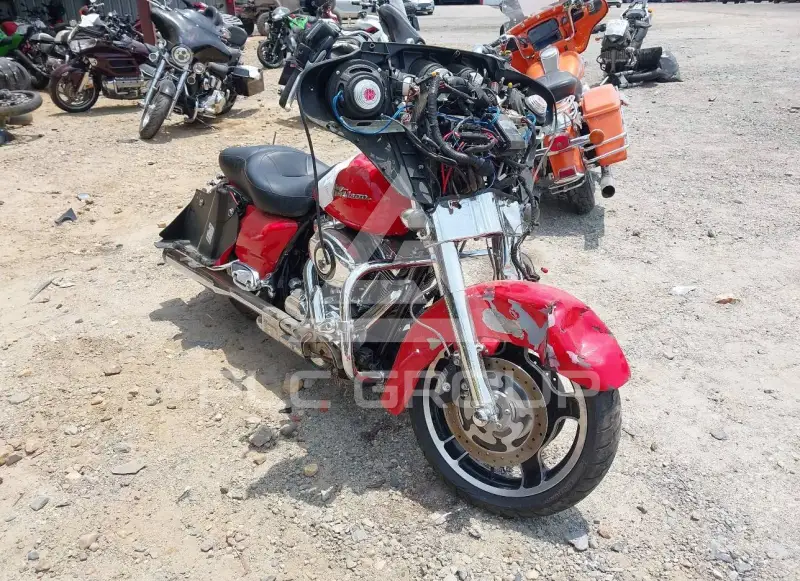 2010 Harley-Davidson FLHX фото