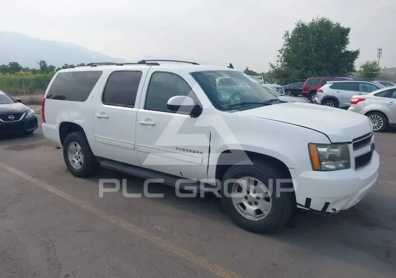 2010 Chevrolet Suburan фото