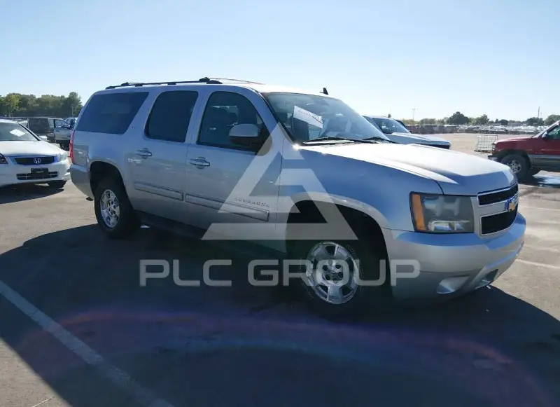 2010 Chevrolet Suburan photo