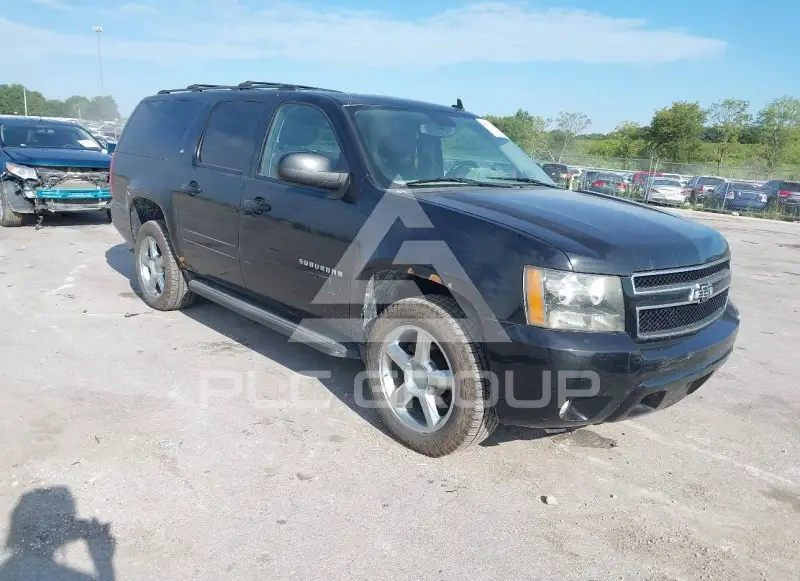 2010 Chevrolet Suburan photo