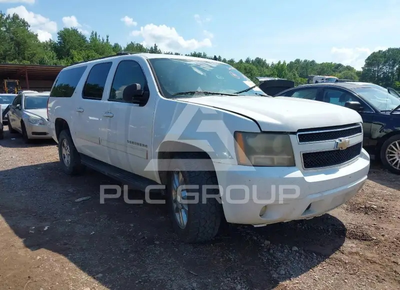 2010 Chevrolet Suburan photo