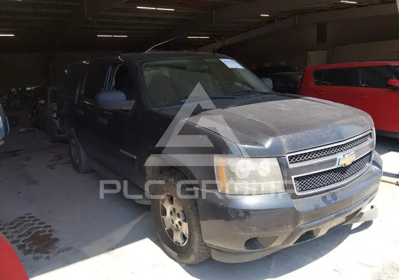 2010 Chevrolet Suburan photo