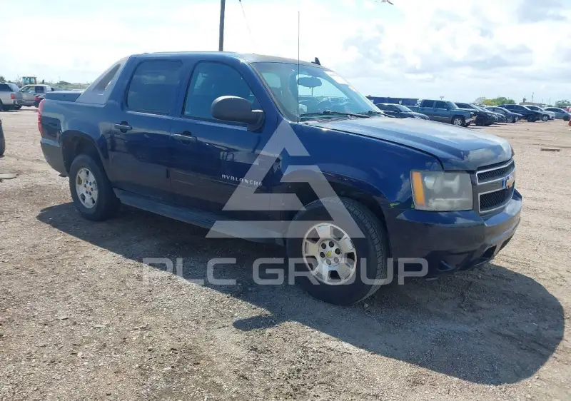 2010 Chevrolet Avalanche photo
