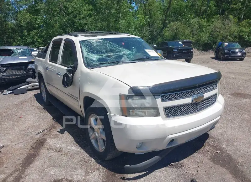 2010 Chevrolet Avalanche фото