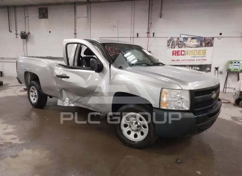 2010 Chevrolet Silverado photo