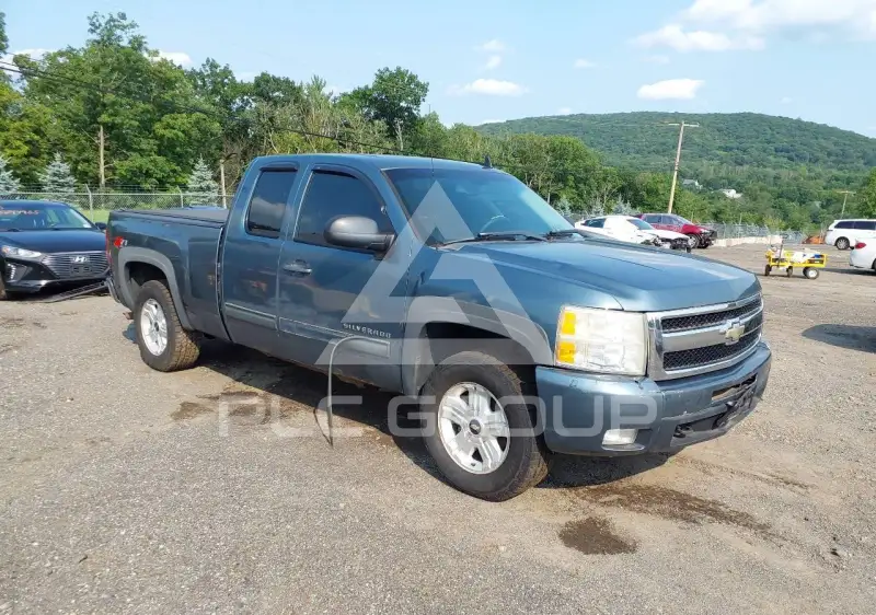 2010 Chevrolet Silverado photo