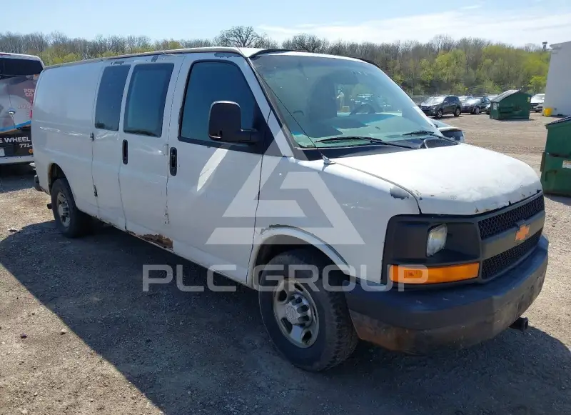 2010 Chevrolet Express фото