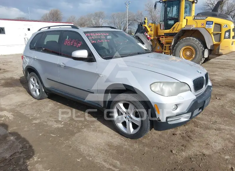 2010 BMW X5 фото
