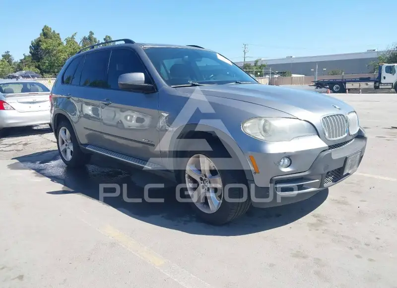 2010 BMW X5 фото