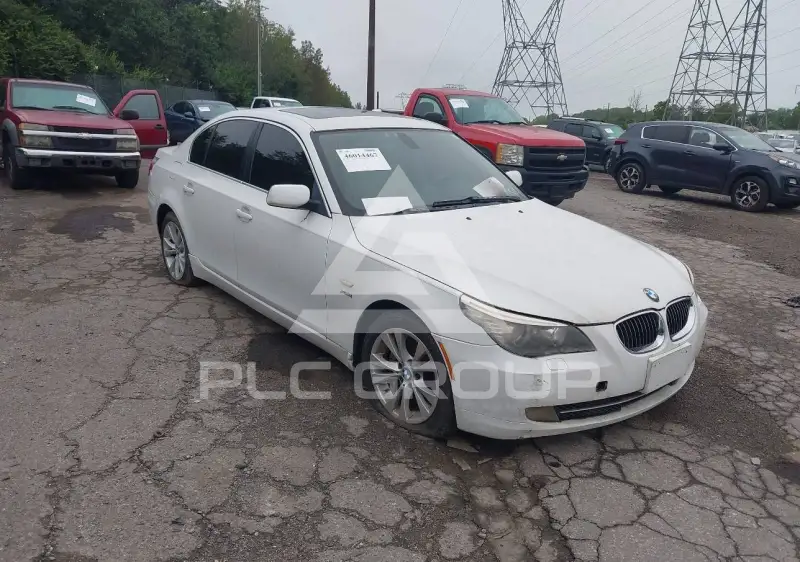 2010 BMW 535 photo