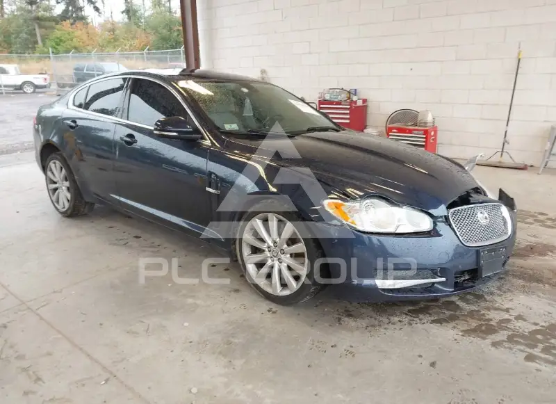 2010 Jaguar XF фото