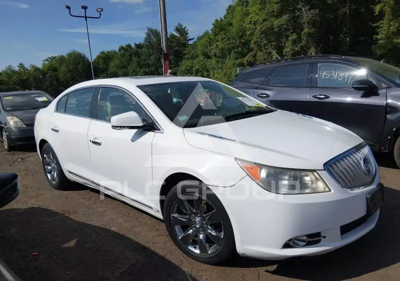2010 Buick LACROSSE photo