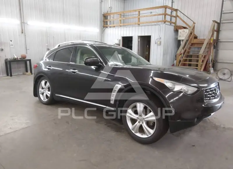 2010 Infinity FX35 фото